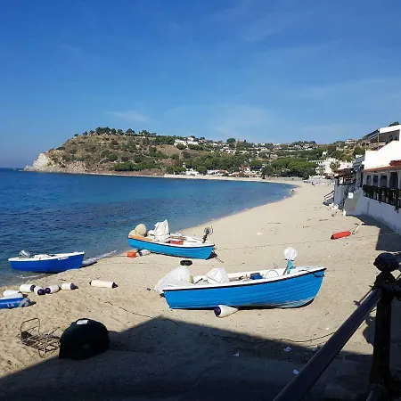 Sofa Holiday home Capo Vaticano