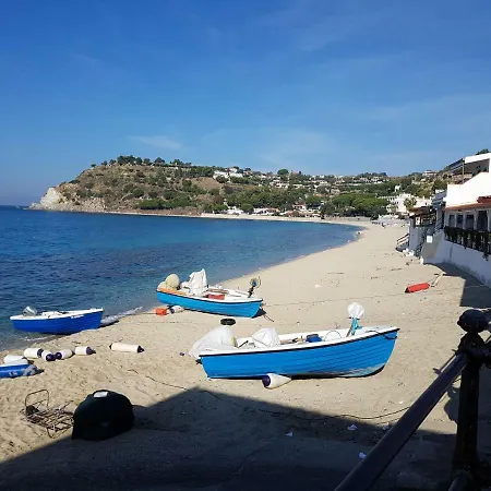 Sofa Holiday home Capo Vaticano